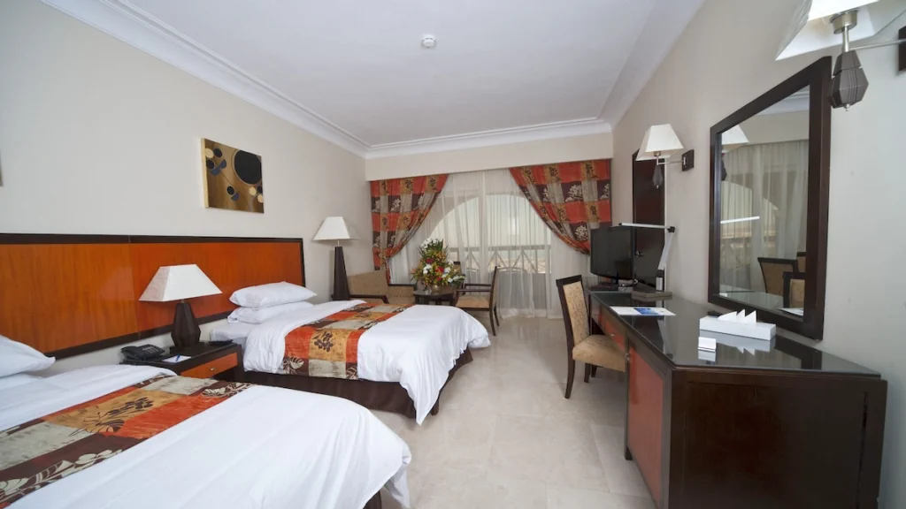 الفندق إيه أم سى رويال - الغردقة